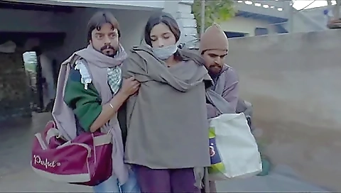 Movie Bondage - Alia Bhatt Movie Bondage - Alia Bhatt